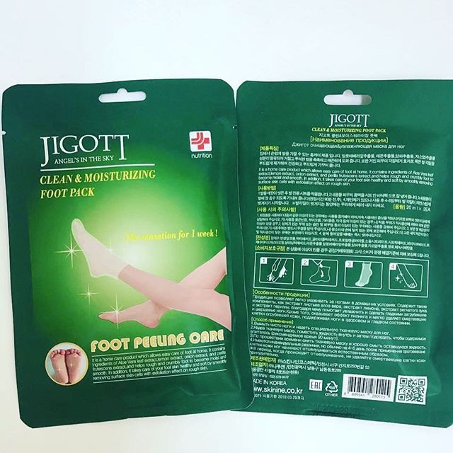 Jigott Маска носки для пилинга ног Clean & Moisturizing Foot Pack 23 мл